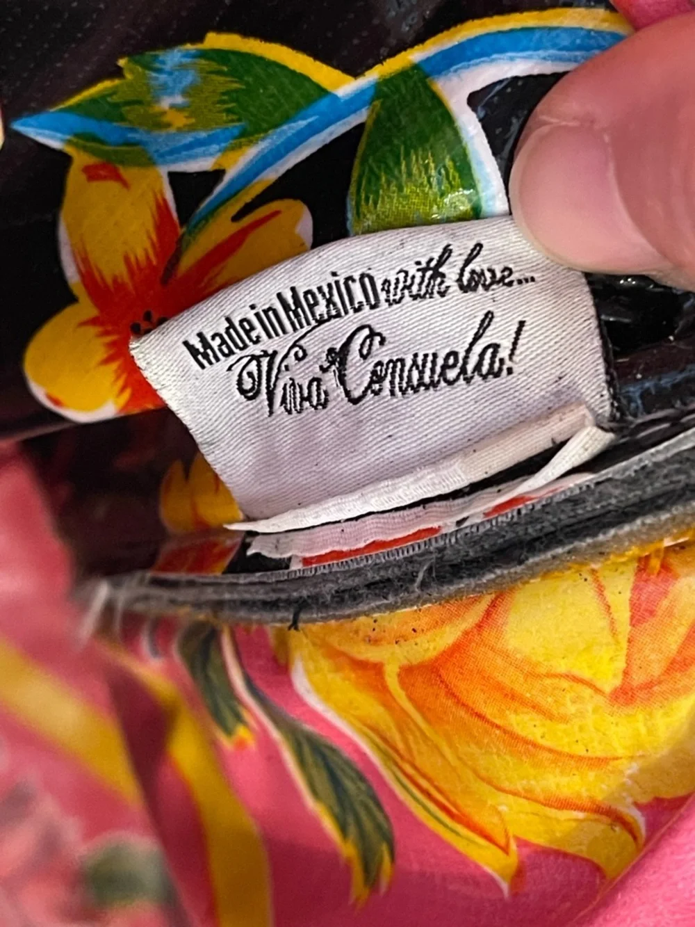 Consuela Classic Tote black patent quilted shiny floral colorful braided leather - Picture 2 of 14
